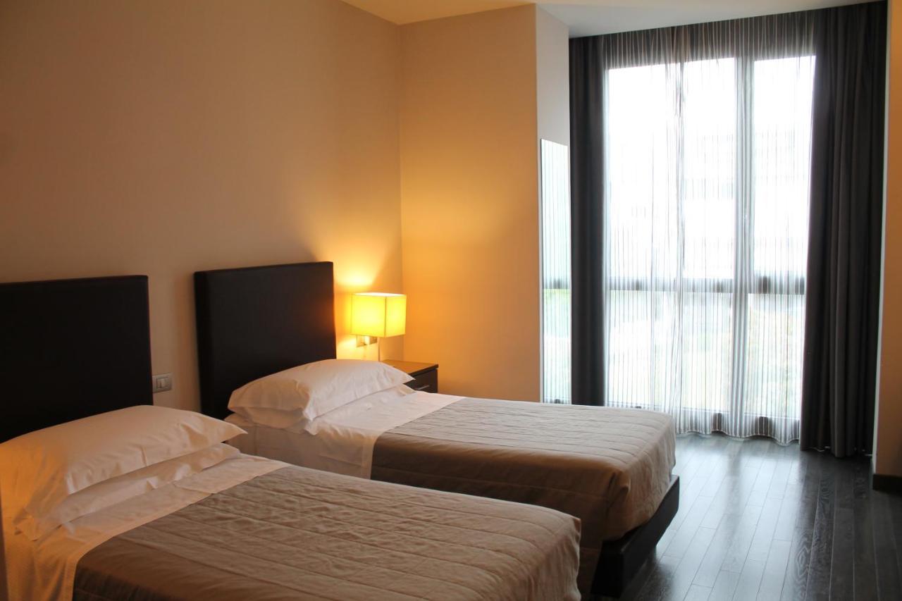 Park Hotel Sporting Teramo Exterior foto