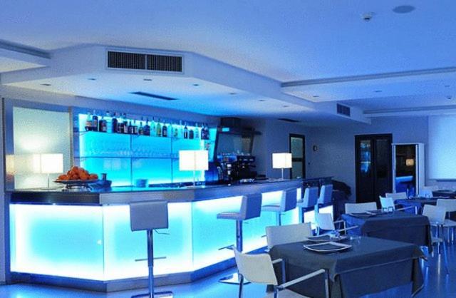 Park Hotel Sporting Teramo Exterior foto