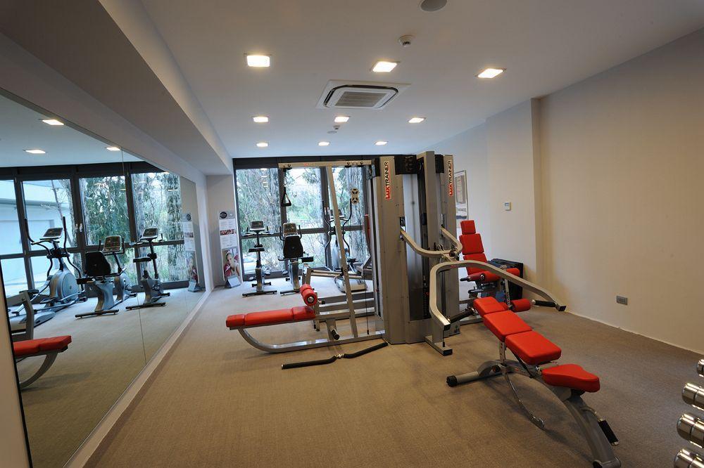 Park Hotel Sporting Teramo Exterior foto